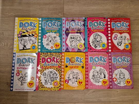 "Dork diaries" komplet od 10 knjiga na engleskom
