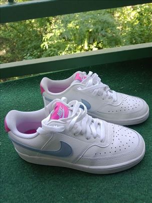 Nike Air Force broj 38.5 Nove