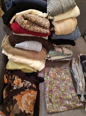 Lot br (26) - gardaroba 30 komada