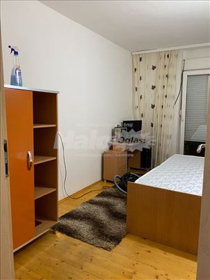 Izdajem namesten stan kod Pravnog fakulteta u Nisu
