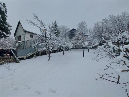 Kuća 85m2, plac 1.376m2, Sremska Kamenica,Novi Sad