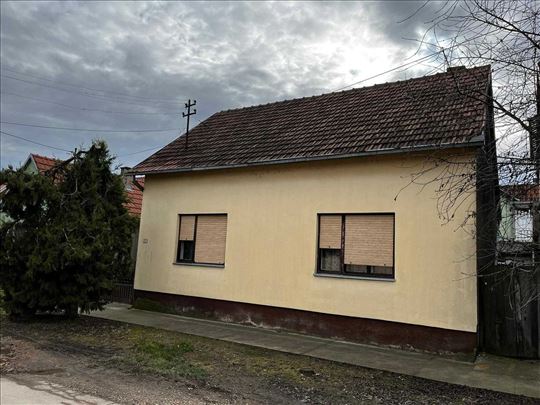 Kuća Sremska Mitrovica 77m2 hitno