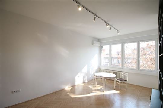Lux 4.0 stan, pešačka zona, Dorćol ID 2837