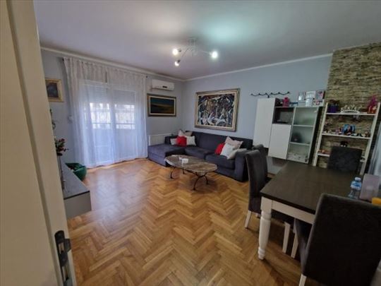 Prodaja 3.0 sobnog stana 74m2, Podbara, Novi Sad