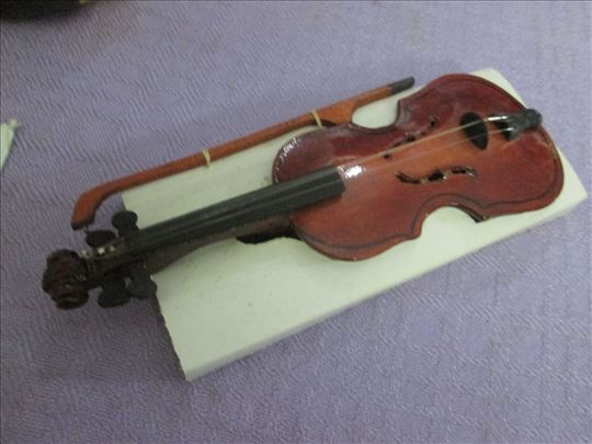 Ukrasna violina od 15 cm