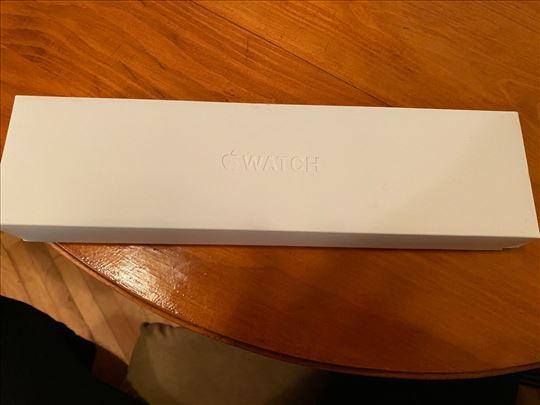 Apple watch 8 novi neotpakovan kupljen u Beču…