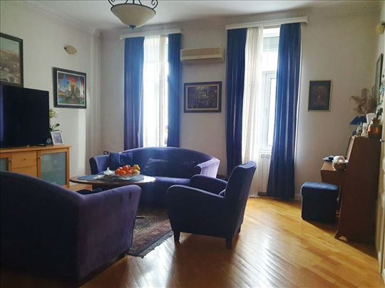 Trg Republike, 98m2, idealno za hostel,4.0.salonac