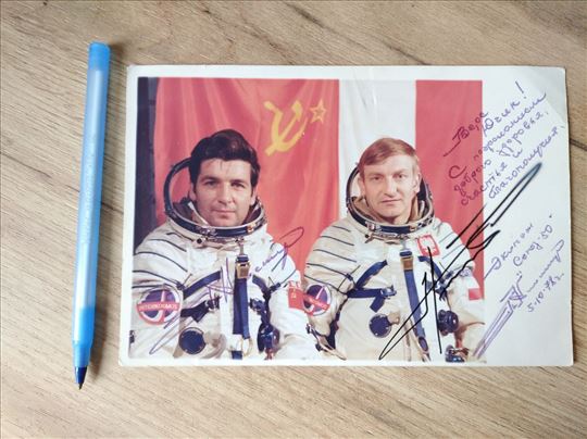 ﻿Autogrami kosmonauta SSSR i Poljske.
