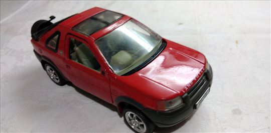 Welly Land Rover Freelander, 1 /24, tockovi nisu o