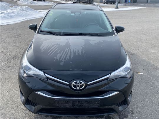 Toyota Avensis Activ Style 1.8, 147KS, automatik