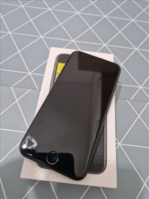 Apple iPhone SE sim free 64gb full pack odlican