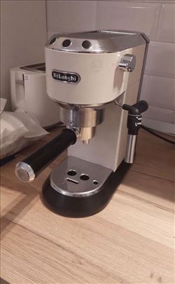 DeLonghi Dedica espresso aparat - extraa