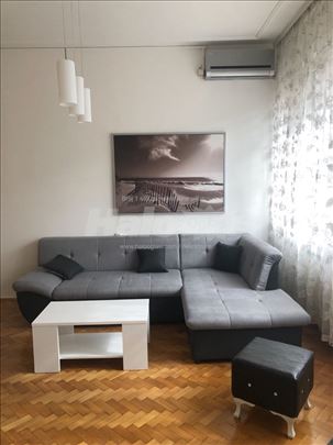 Stan u pešačkoj zoni 