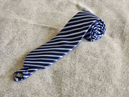Predivna kravata, novo