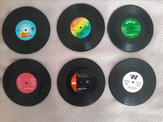 ﻿Set od 6 podmetaca u obliku gramofonskih ploca 