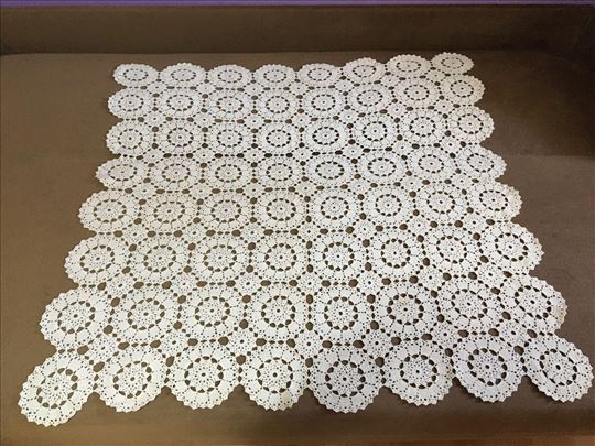 Stolnjak puni krugovi