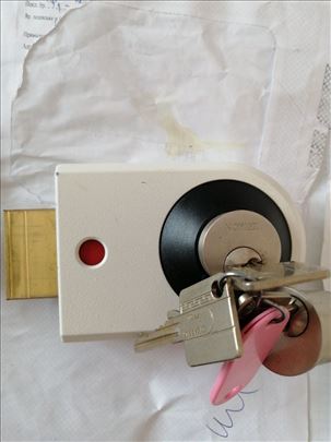 Sigurnosna brava Zeiss Ikon