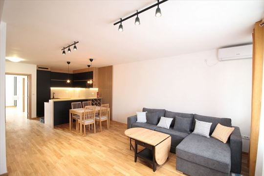 Kvalitetan i nov stan sa garažom, Vračar, ID 7225