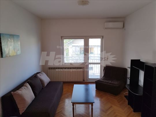 Garsonjera 36 m2 - Filmski grad