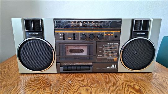 Sharp GF-A1 stereo radio kasetofon