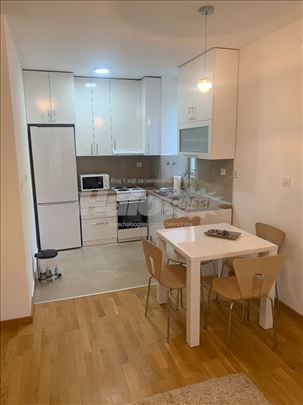 Stan 2.0 u naselju Sunnyville