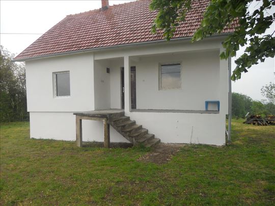 Kuća Topola-selo Vinča   86m2