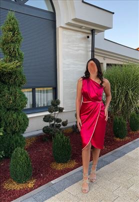 Midi haljina za sve prilike