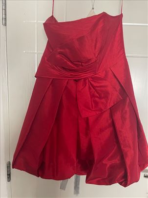 Crvena koktel haljina