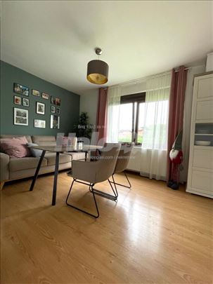 Продајем кућу 160m2 10 ari