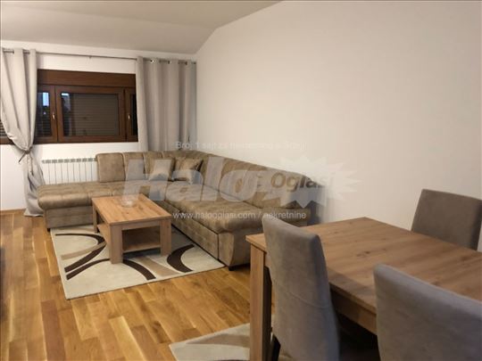 Izdajem lux, kompletno namešten stan u Batajnici