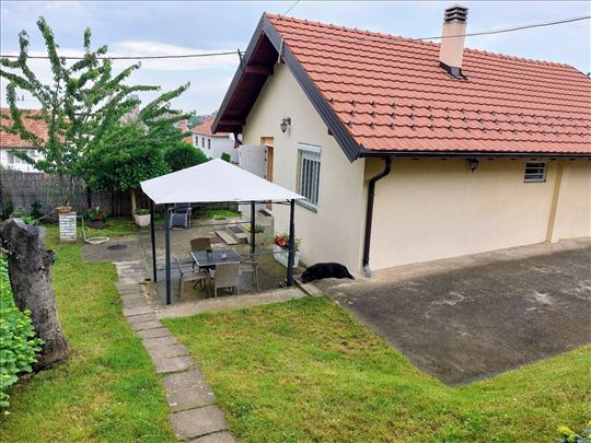 Farmaceutski fakultet, 5.5 a placa,kuca,rasadnik,