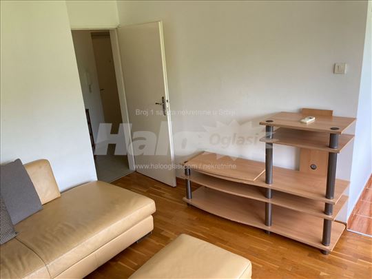 1.5 stan Novi Beograd Blok 8a / Paviljoni