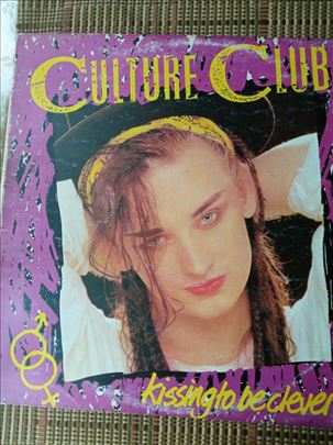 Culture Club - Kissing To Be Cleaver
