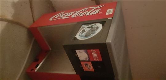 Aparat za Coca Colu 