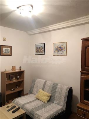 Karaburma, garsonjera