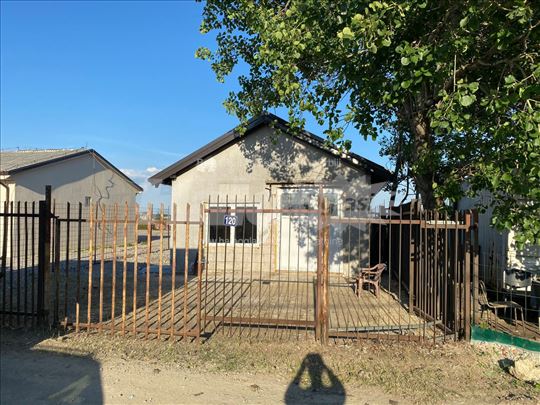Izdaje se 120m2 magacinskog prostora