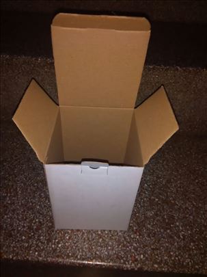 Kartonske kutije - 11x11x15cm.