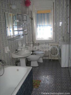 Izdajem 3.0 stan Zemun