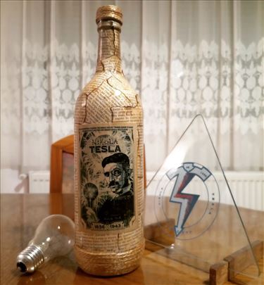 Ukrasna flaša Nikola Tesla