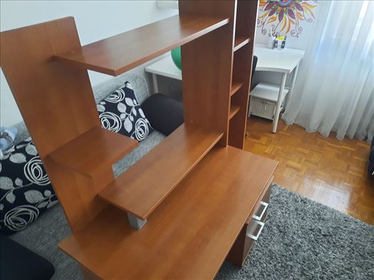 Prodajakompjuterskog radnog stola