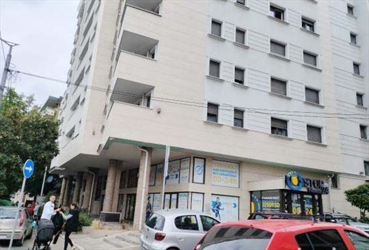 Novogradnja sa niskim režijama preko puta ATŠ-a