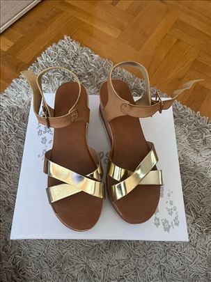 Zlatne sandale 40
