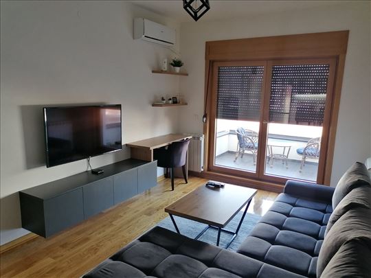 Crveni krst, novogradnja, opremljen, ID 20795