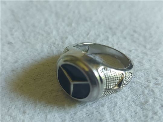 Mercedes srebrni prsten 925 finoce