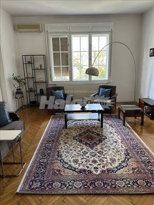 Vračar, 70m2, renoviran, trosoban sa trpezarijom 