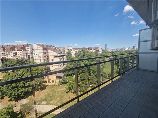 Lep stan u Park apartmanima sa garažom, ID 5250