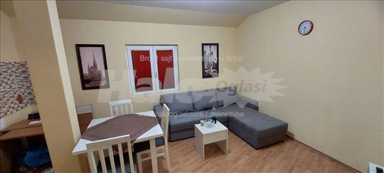 Izdajem stan Beograd Kotez 38m2