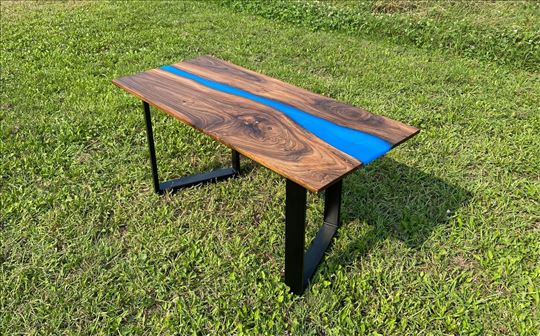 Klub sto " Epoksi Smola " River Table