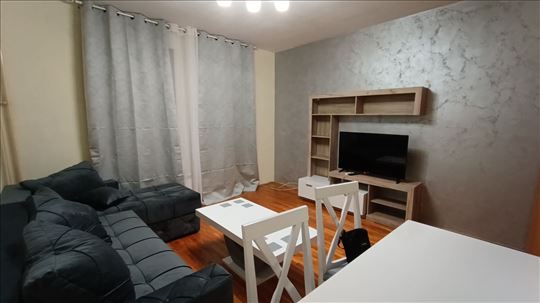 1.5 Banovo brdo, blizu Ade