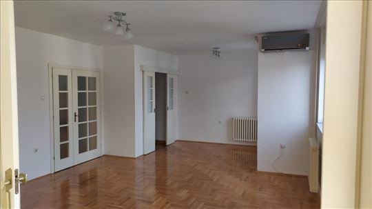 Denkova bašta, novogradnja, garaža, ID 20909